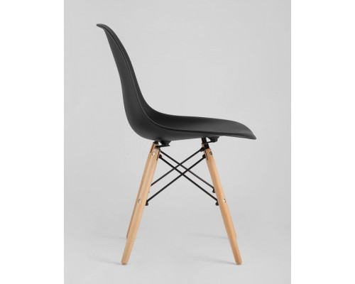 Набор из 4 стульев Eames