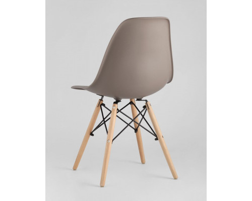 Набор из 4 стульев Eames